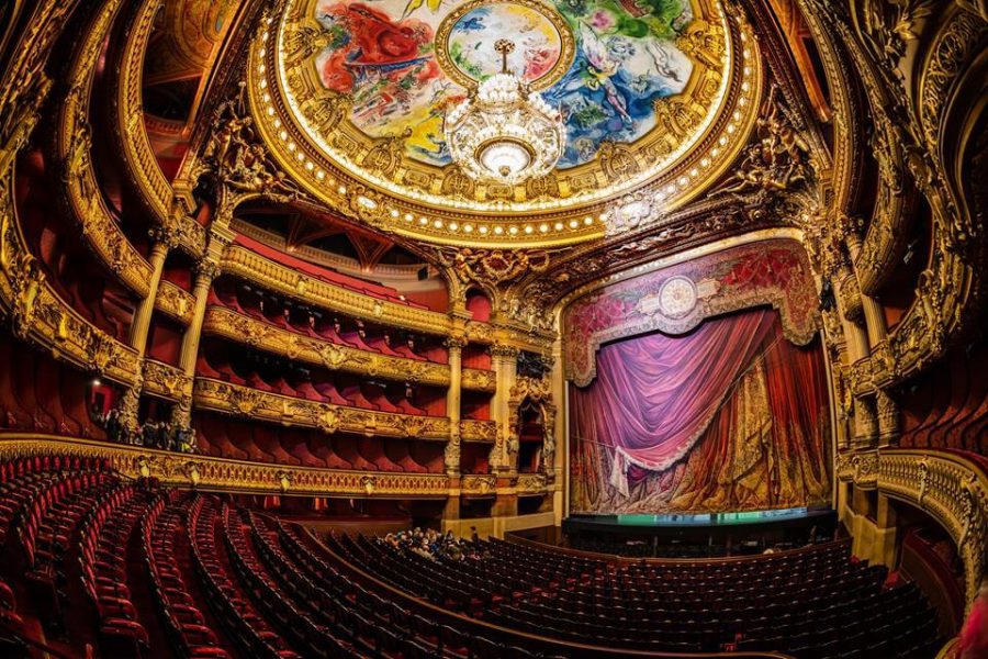 Why going to the opera? Here are eight excellent reasons!