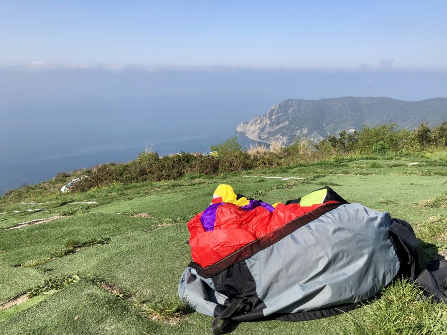 Parapendio alle Cinque Terre