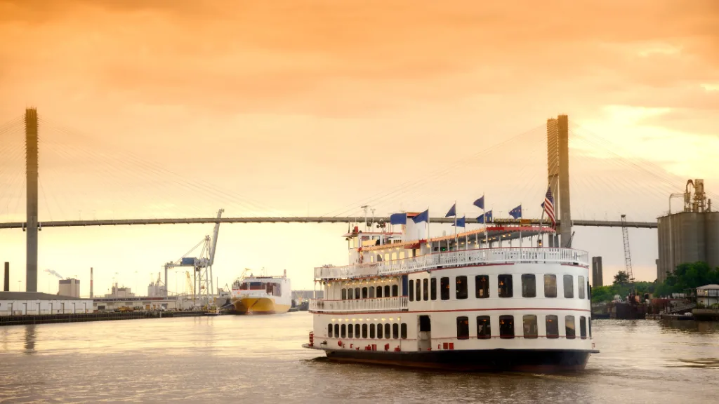 Falling for Savannah: a solo female traveller’s guide to squares, Spanish moss & southern charm