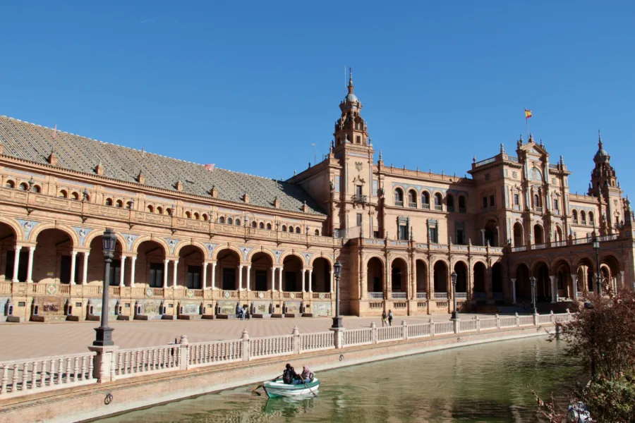 A personal and practical guide to Seville