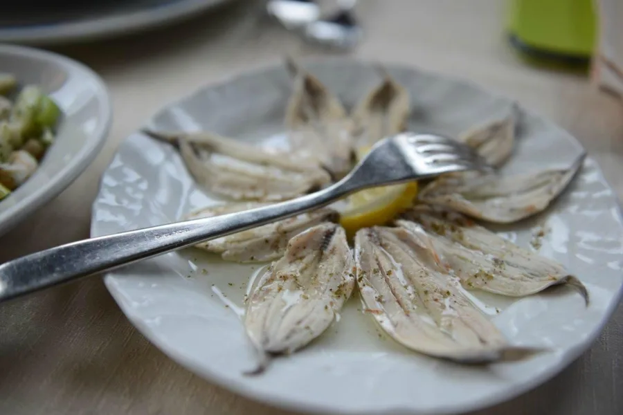 how to avoid tourist trap restaurants in Italy