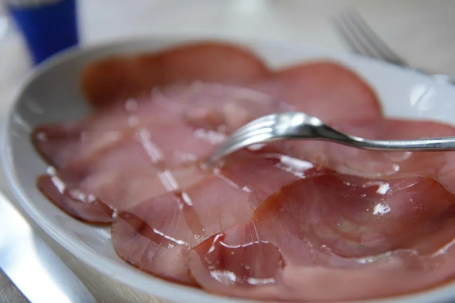how to avoid tourist trap restaurants in Italy