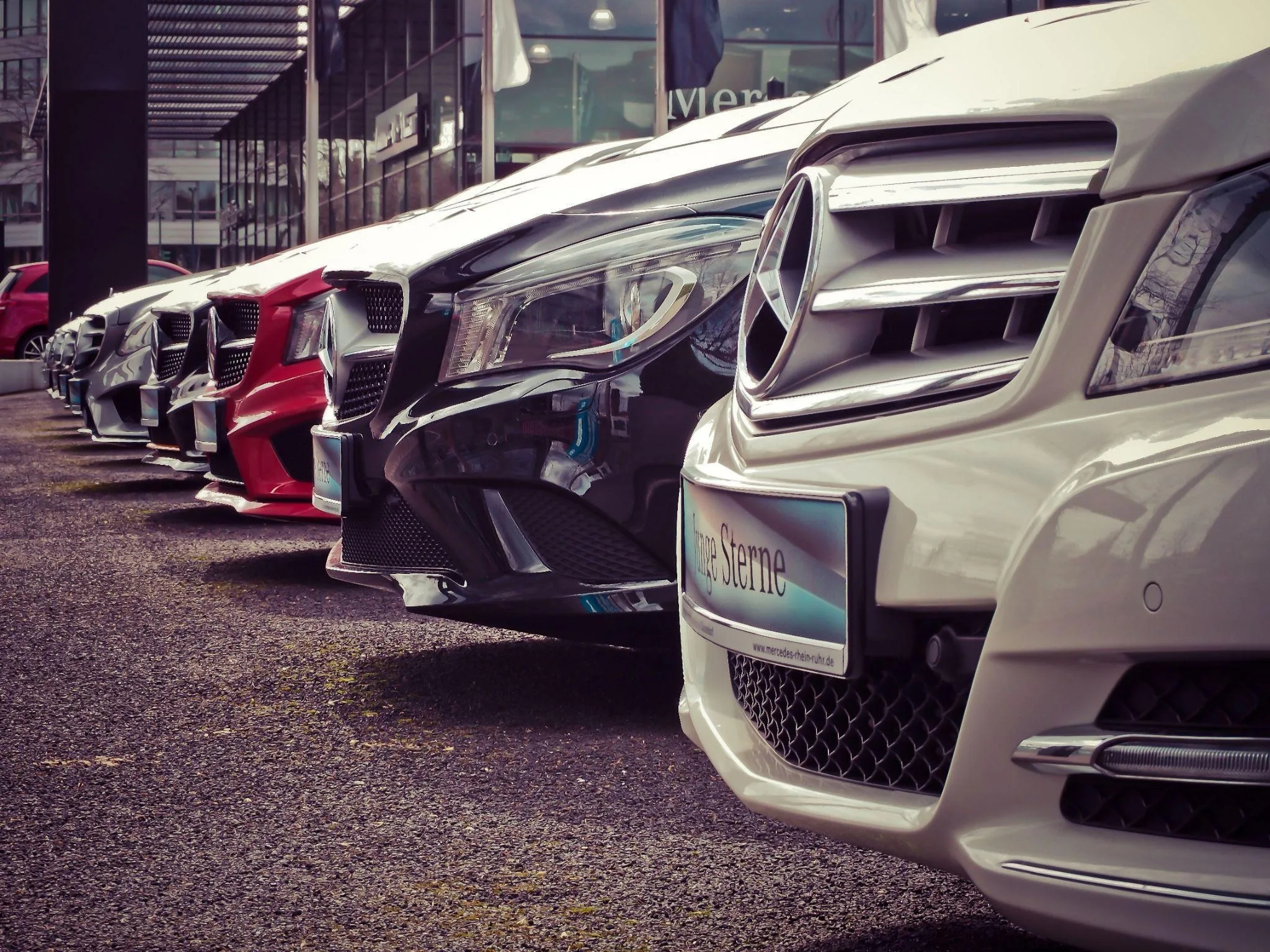 Eastern European Road Trip Guide 2026: Routes, Regional Rentals & Practical Tips